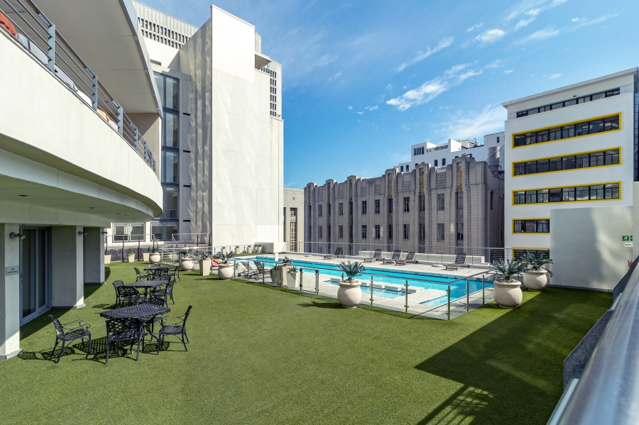 2 Bedroom Property for Sale in Cape Town City Centre Western Cape